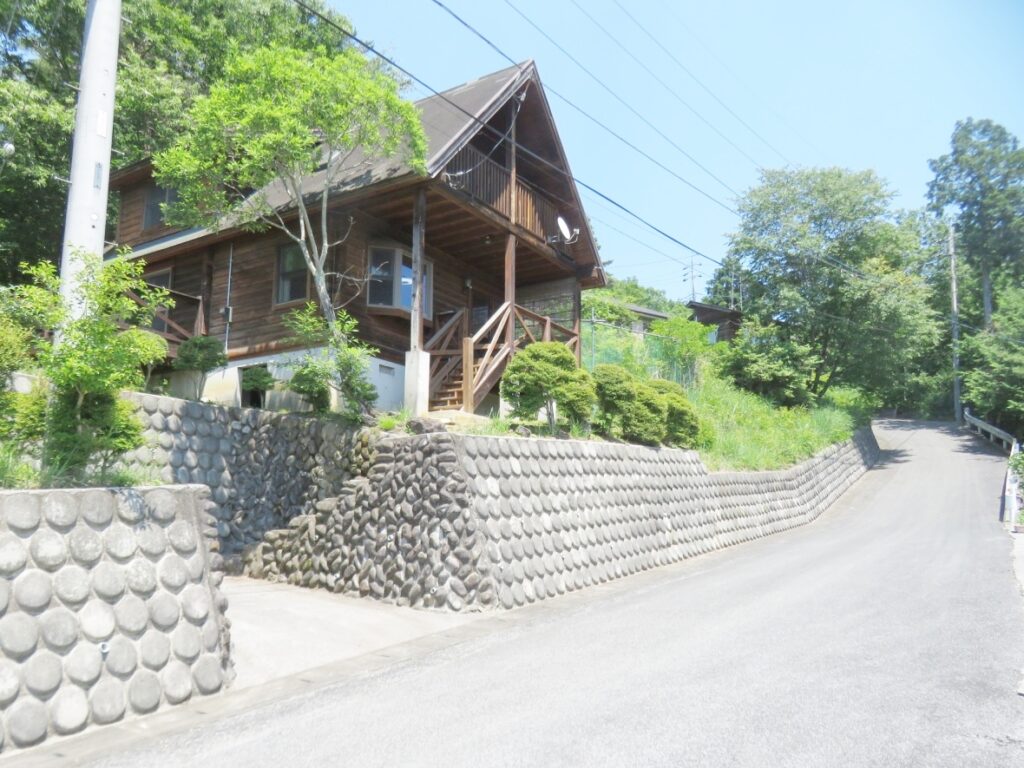 前の道から