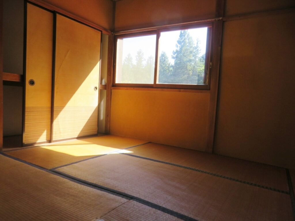 2階、真ん中の和室
