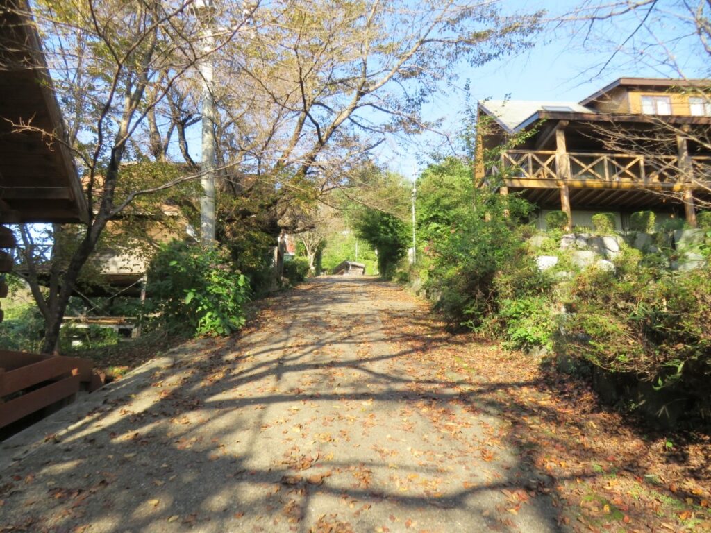 上りきって