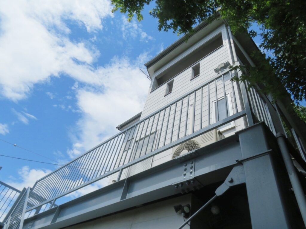 しっかりした鉄骨