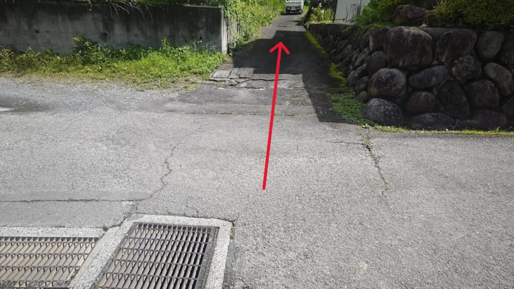 右折したら直進