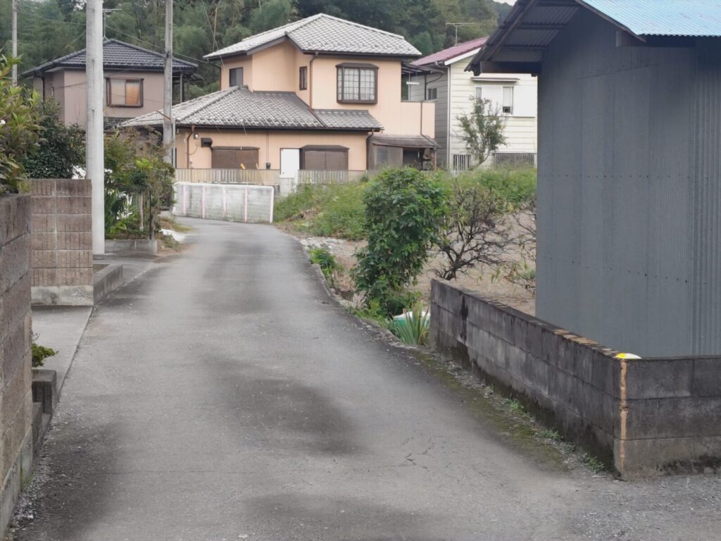接道から外観