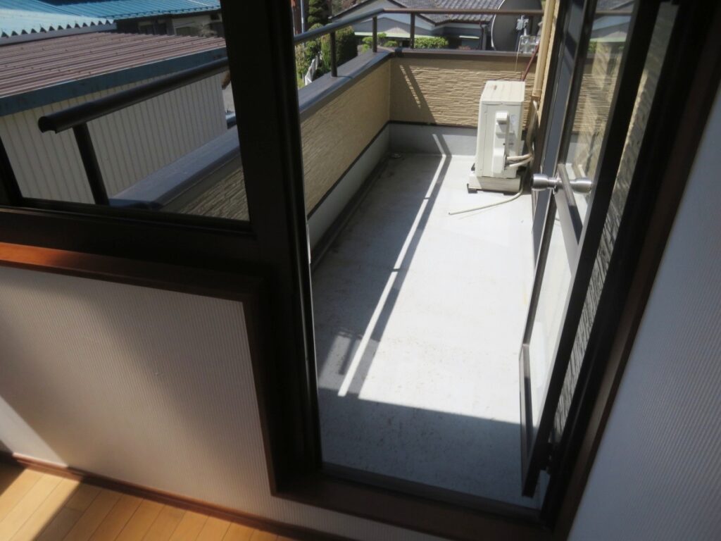 サンルームからベランダへ出られます