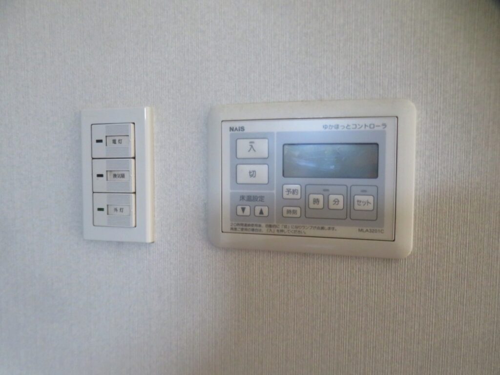 ここにも床暖房が入ってます