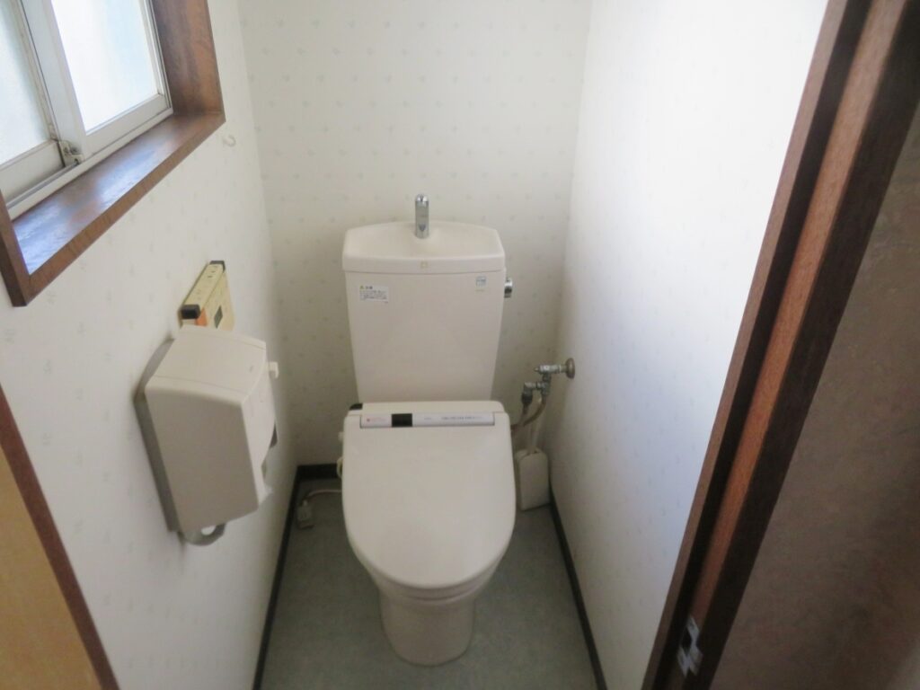 1Fトイレ