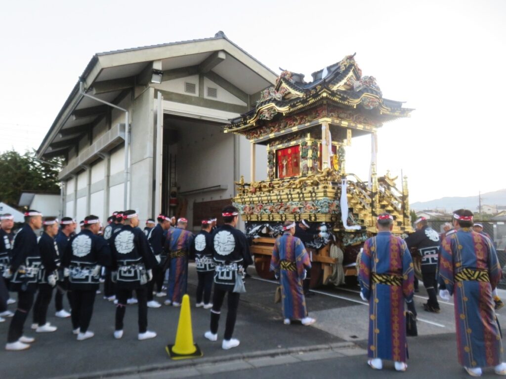 近くに秩父祭の山車蔵が