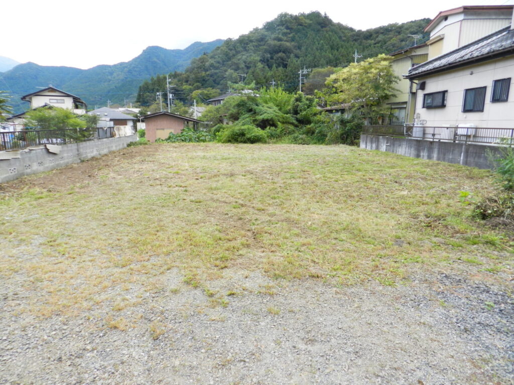 建物側から見た敷地