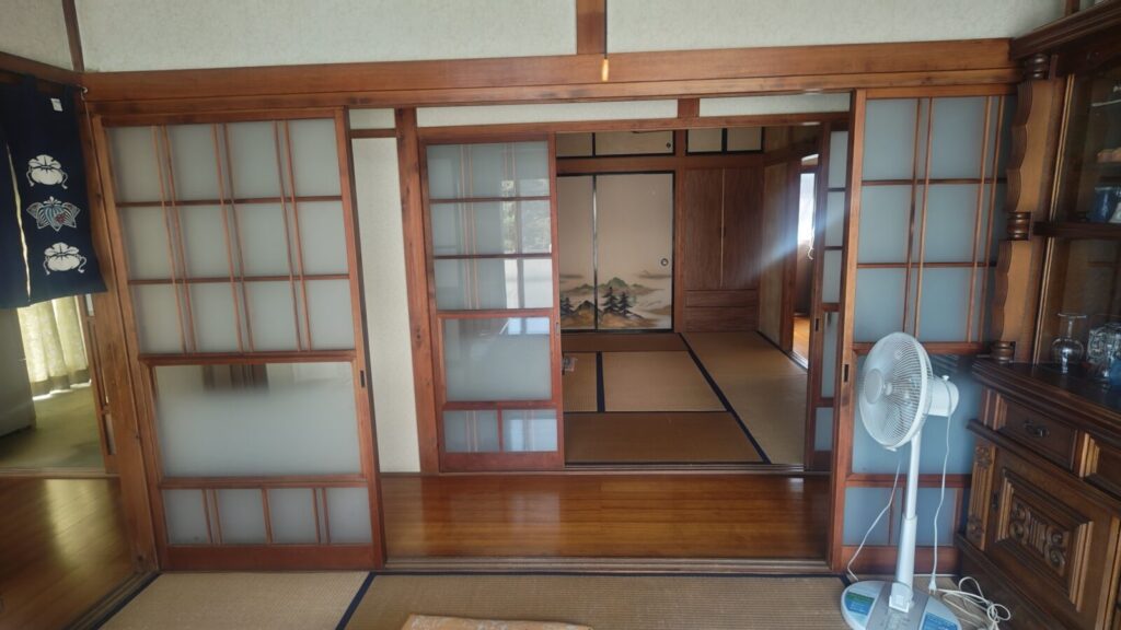居間➁~居間➀